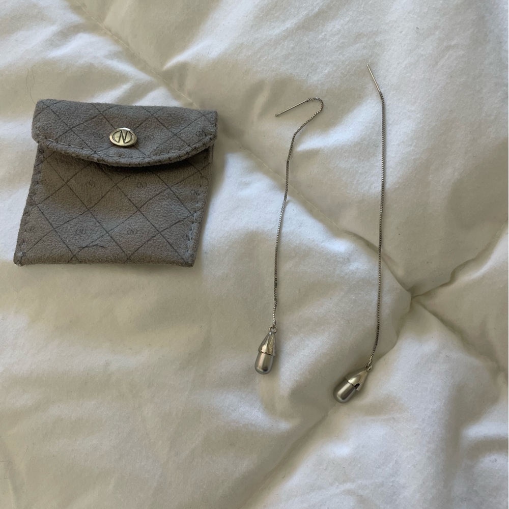Caroline Néron Earrings Threads in silver
